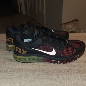 Nike AIRMAX 360, BLACK, RED & GOLD. Size 14 Men.